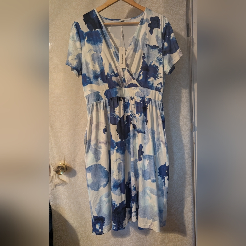 NWT XL VotePretty Faux Wrap Blue & White Dress‎